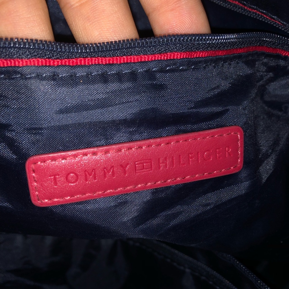 Tommy Hilfiger Bag 🌸 - Picture 6 of 6